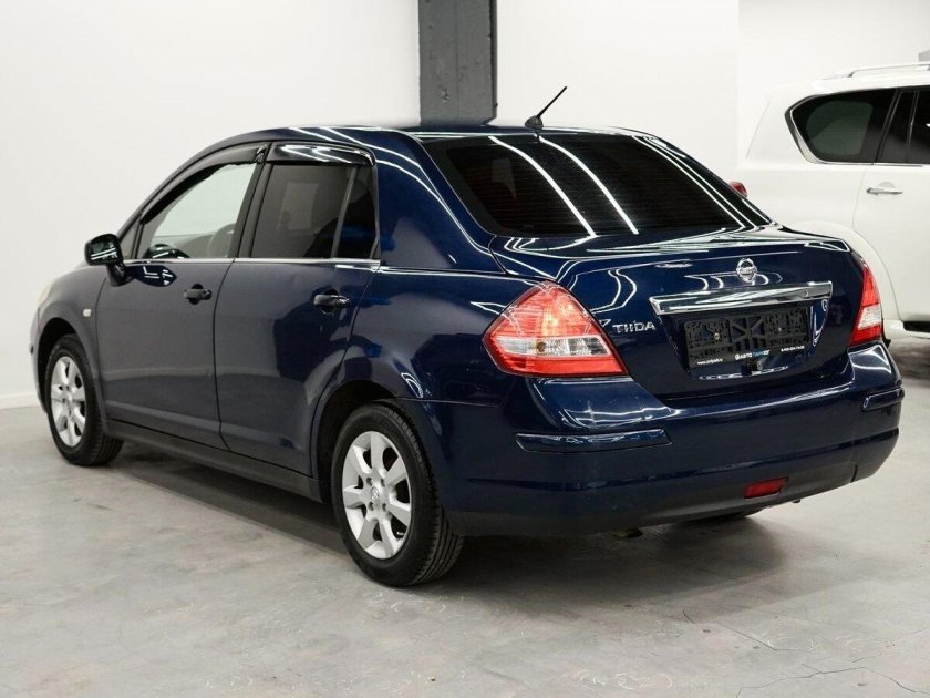 Nissan tiida 2007