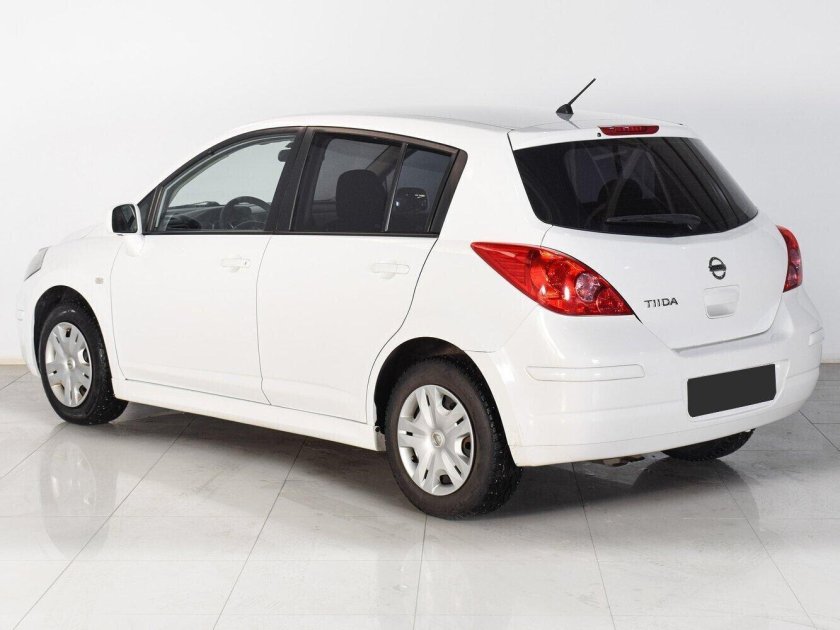 Nissan Tiida 2013