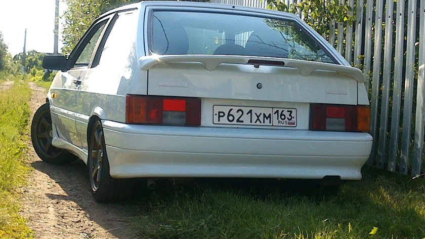 ВАЗ 2113 сзади