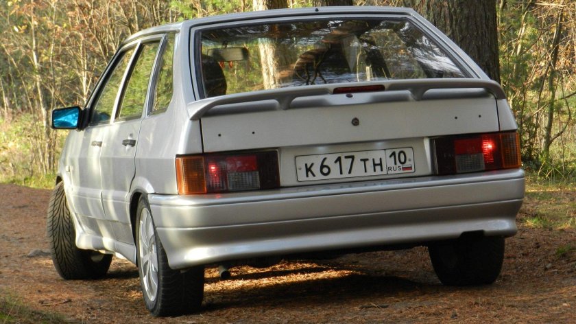 ВАЗ 2114 сзади