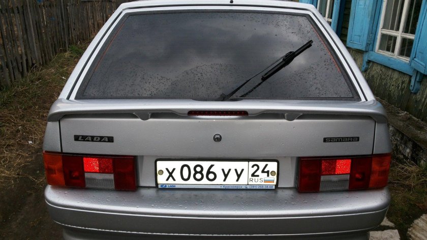 Лада 2114 зад