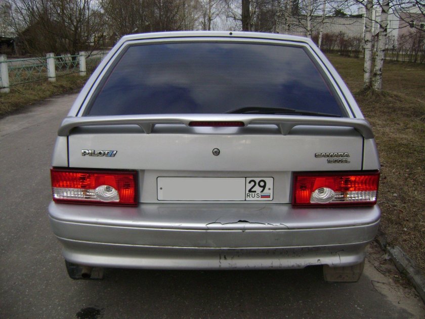 Шильдики ВАЗ 2114 на багажнике