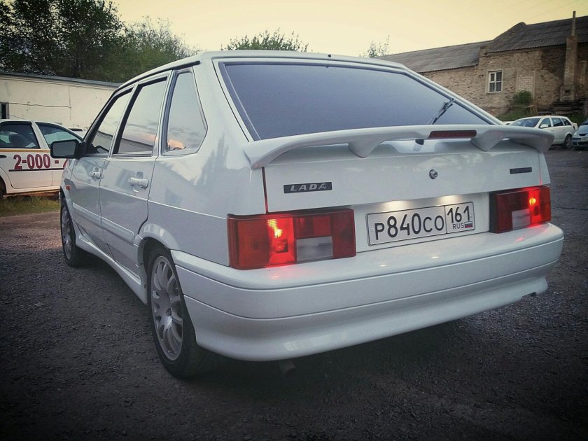 ВАЗ 2114 зад