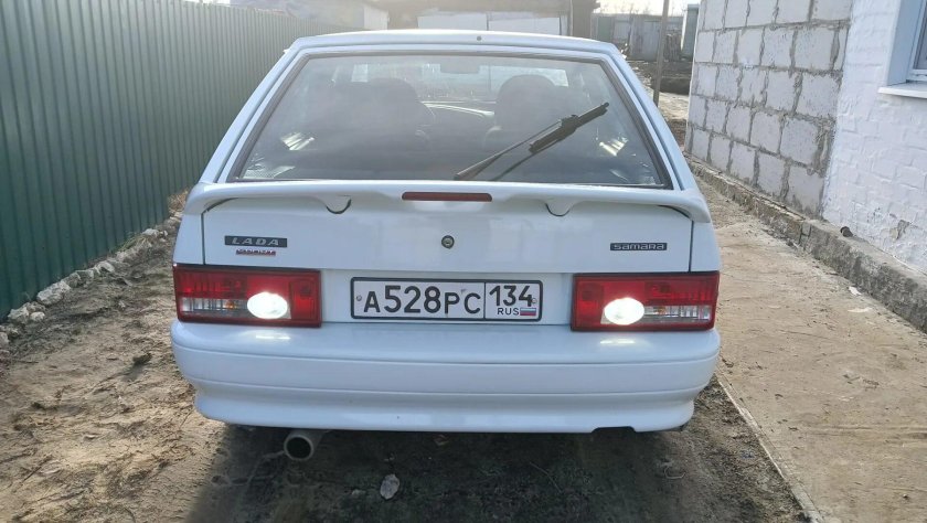 ВАЗ 2114 задний ход черный