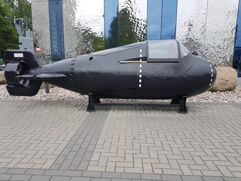 Сверхмалая подводная лодка «Тритон-2»