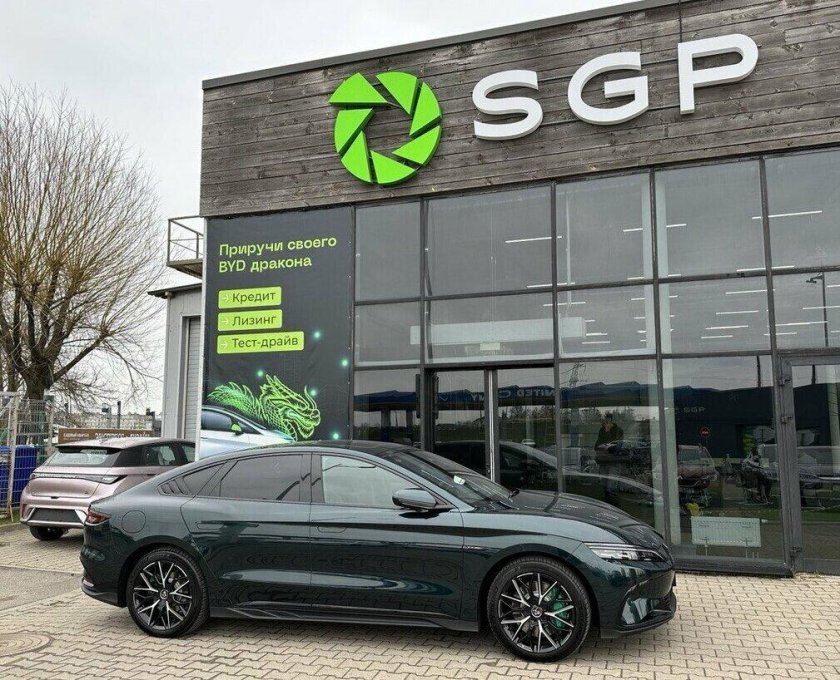 Автосалон электромобилей