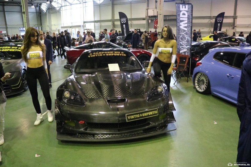 Выставка автомобилей