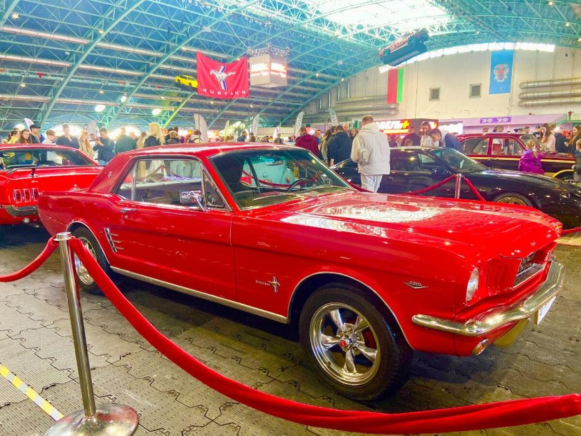 1965 ford mustang
