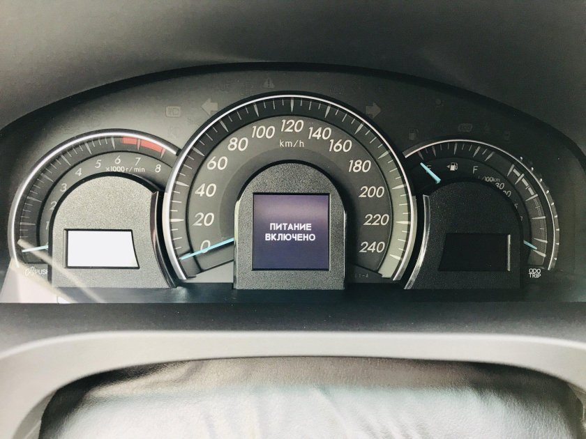 Приборная панель Тойота Камри 50