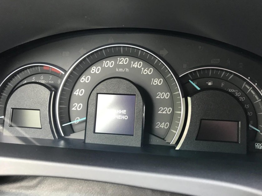 Приборная панель Тойота Камри 50