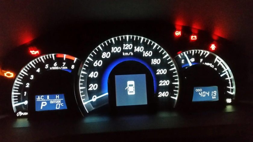 Приборная панель камри 50