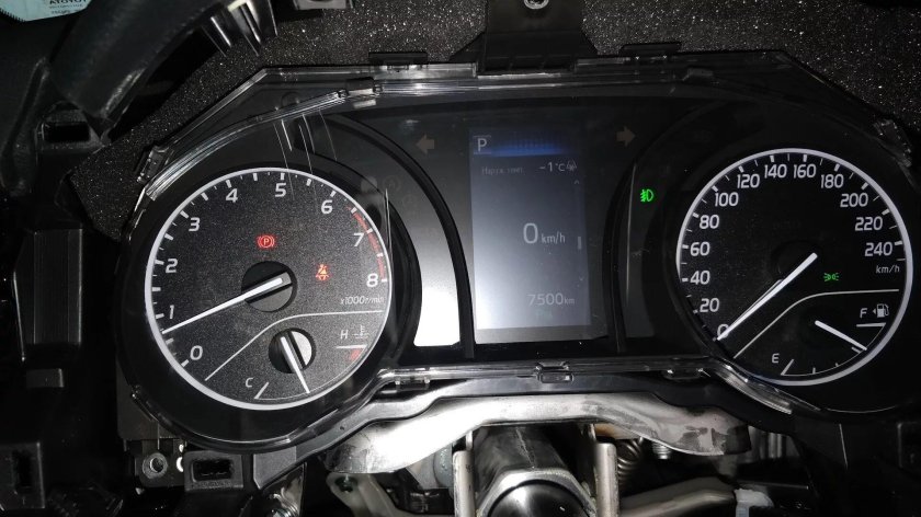 Панель приборов Camry 70