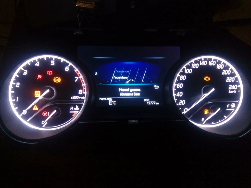 Панель приборов Тойота Камри 70