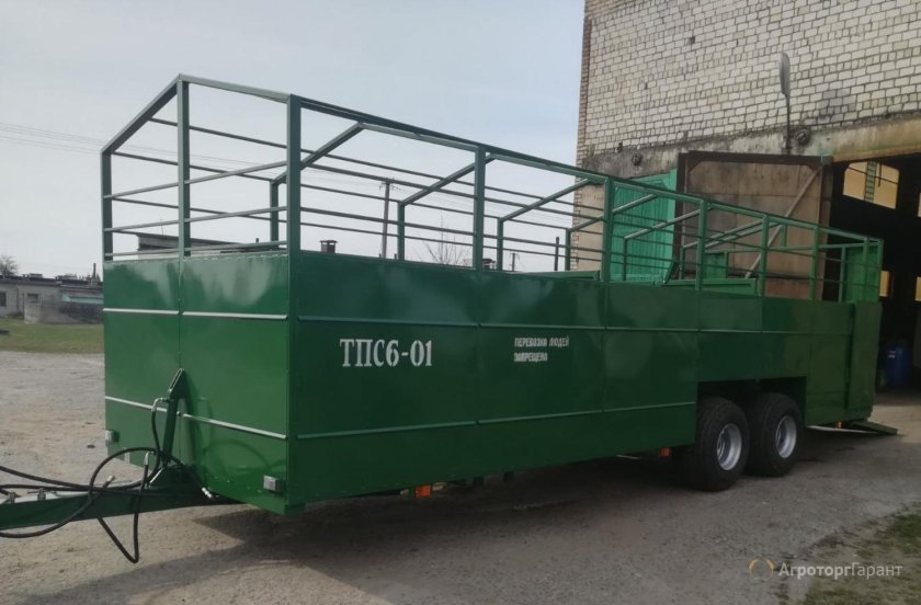 Тракторный прицеп скотовоз тпс6