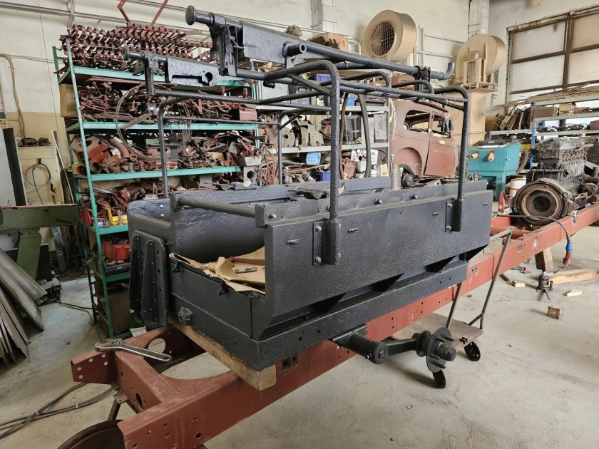 Тележка для перевозки раненых в полевых