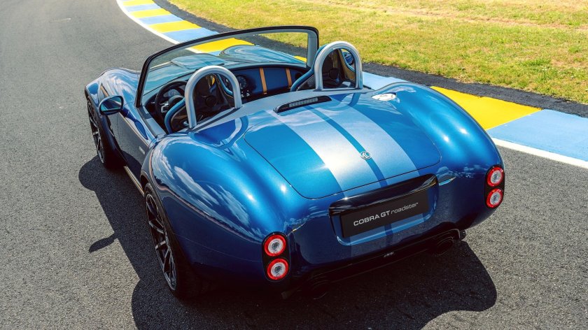 Ac cobra gt roadster