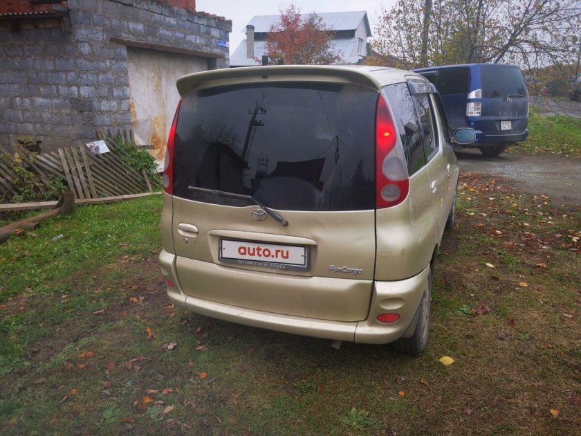 Toyota Funcargo 1.3