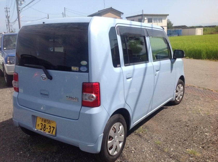 Дайхатсу мув Конте