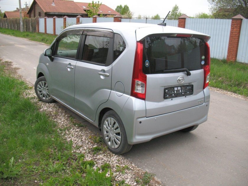 Daihatsu move la150