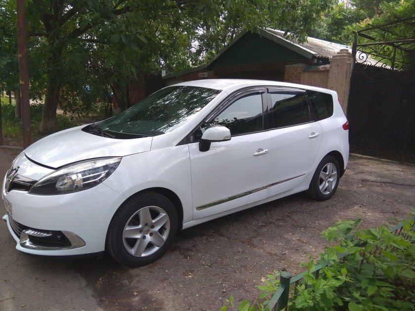 Опель Корса автомат 1994 чёрный