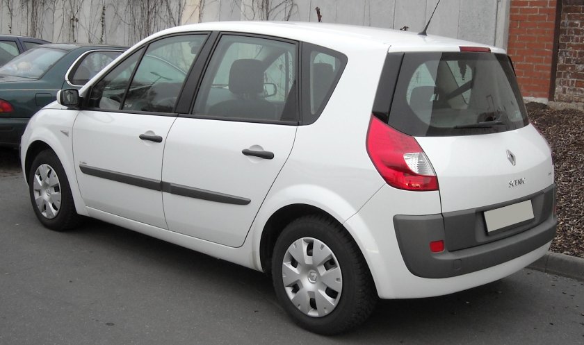 Renault Scenic 2 белый