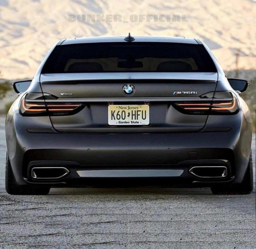 BMW m760i
