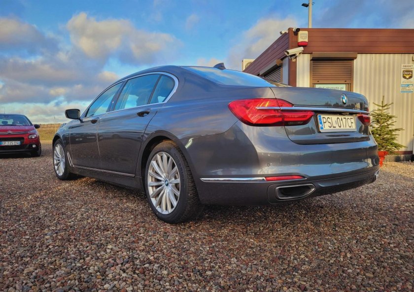 Bmw 750 li xdrive