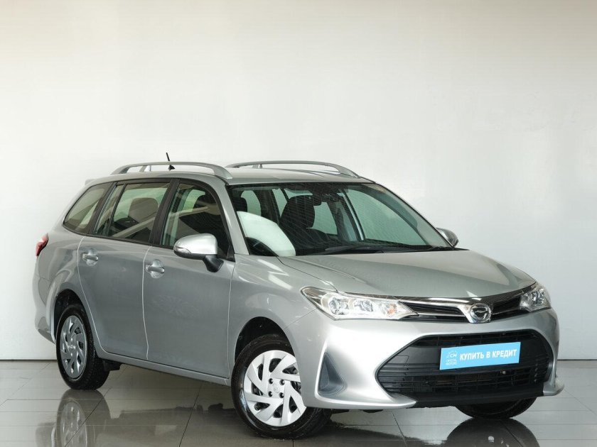 Toyota Corolla Fielder 2018