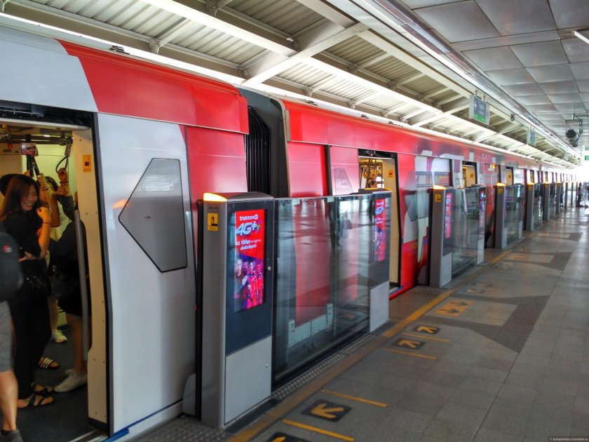 Метро Бангкока