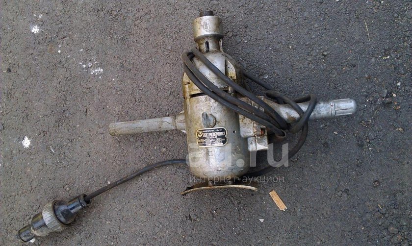 ЭЛЕКТРОСВЕРЛИЛКА с437а