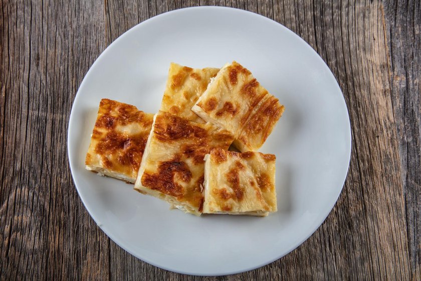 Бурек с яйцом