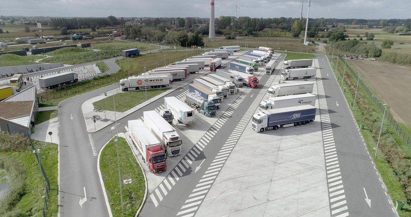 Стоянка для грузовых автомобилей