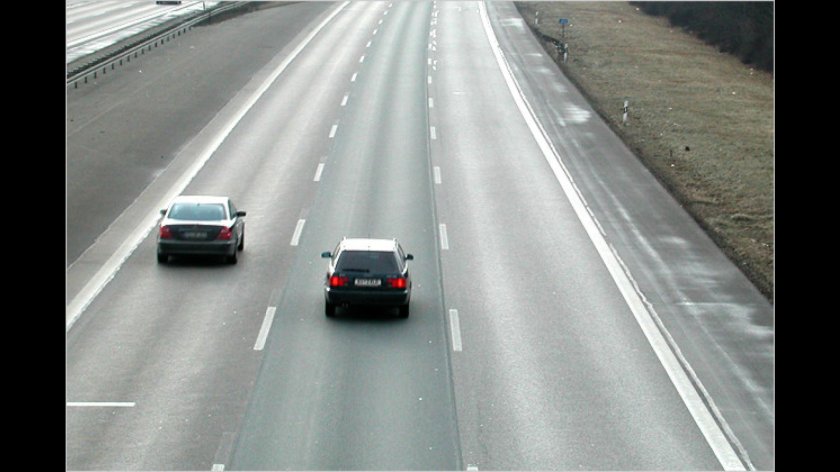 Обгон автомобиля