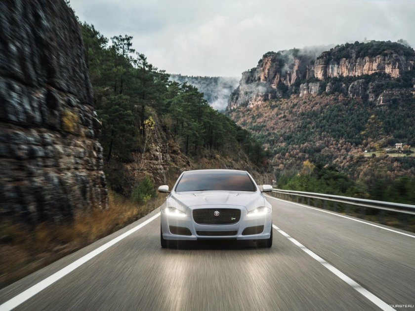 Ягуар XJ 2016