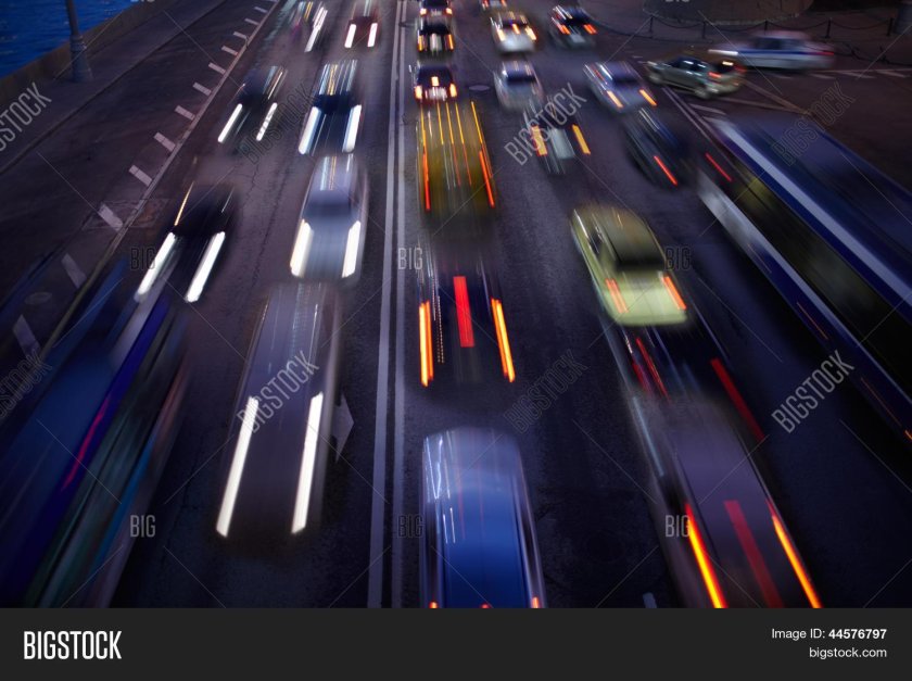 Машина в движении