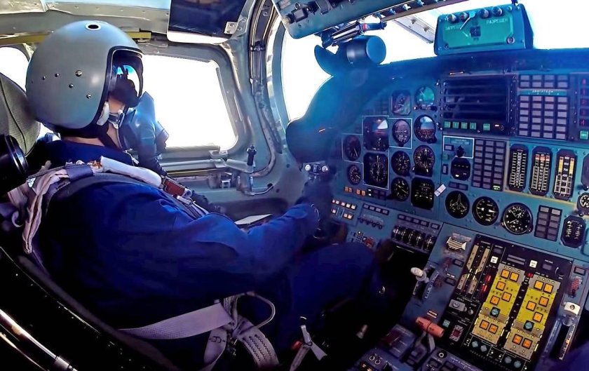 Ту-160м кабина