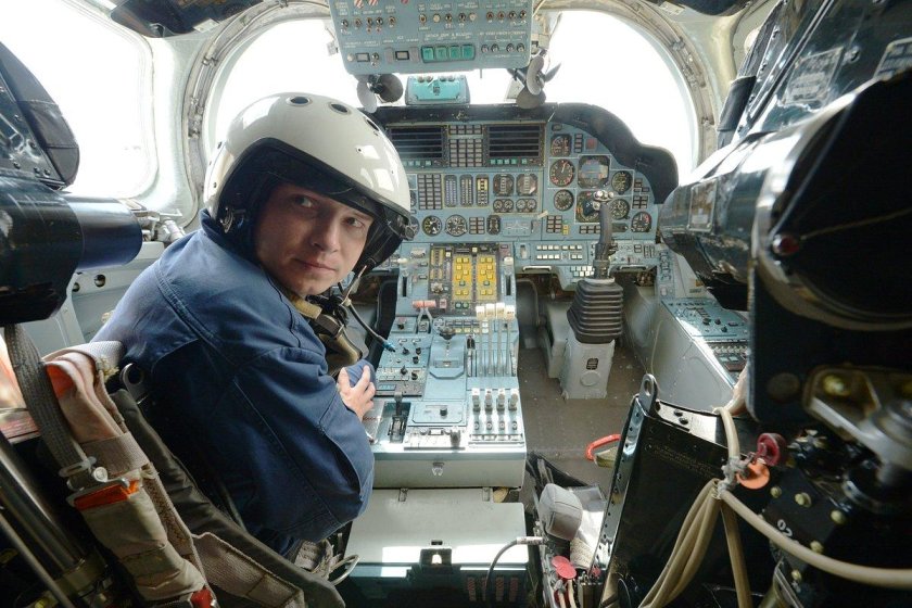 Ту 160 кабина