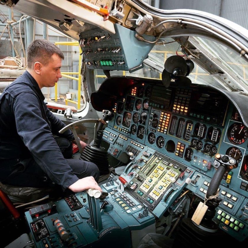 Ту 160 кабина