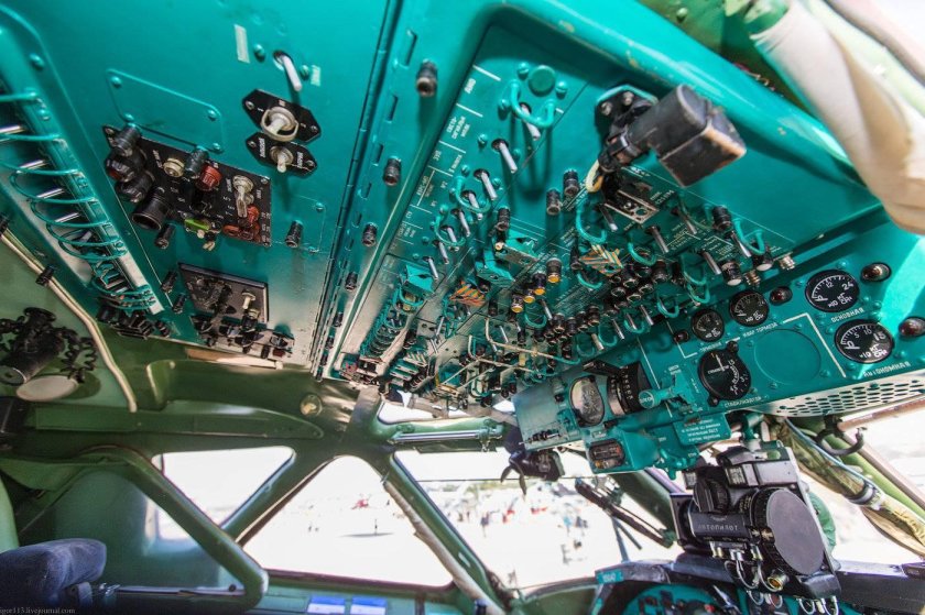 Ту 134 кабина