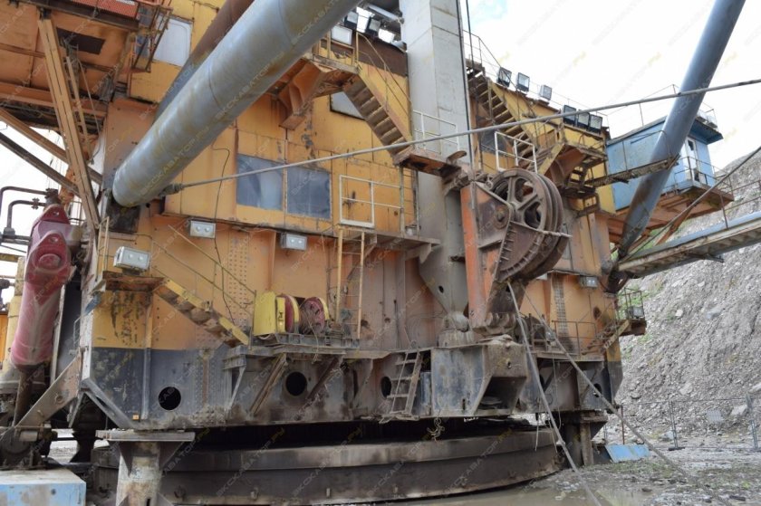 Экскаватор Эш 15/90