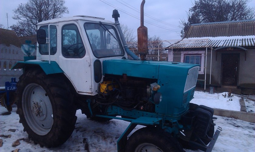 Трактор т 40 с кабиной ЮМЗ