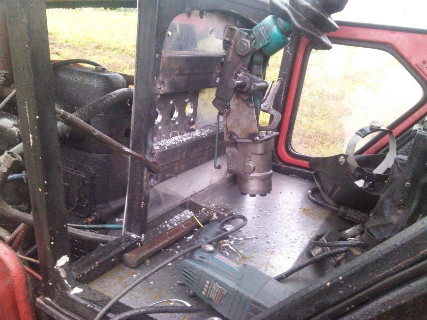 МТЗ С кабиной ЮМЗ 6