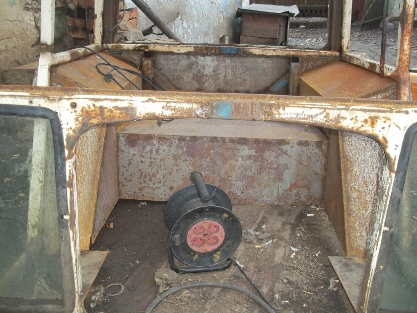 Крепление кабины ЮМЗ 6