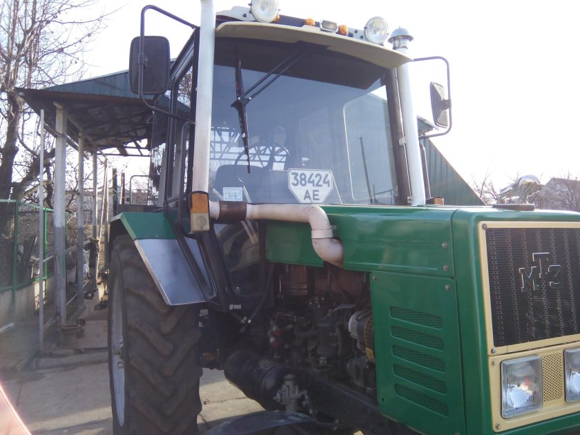 МТЗ С кабиной ЮМЗ 6