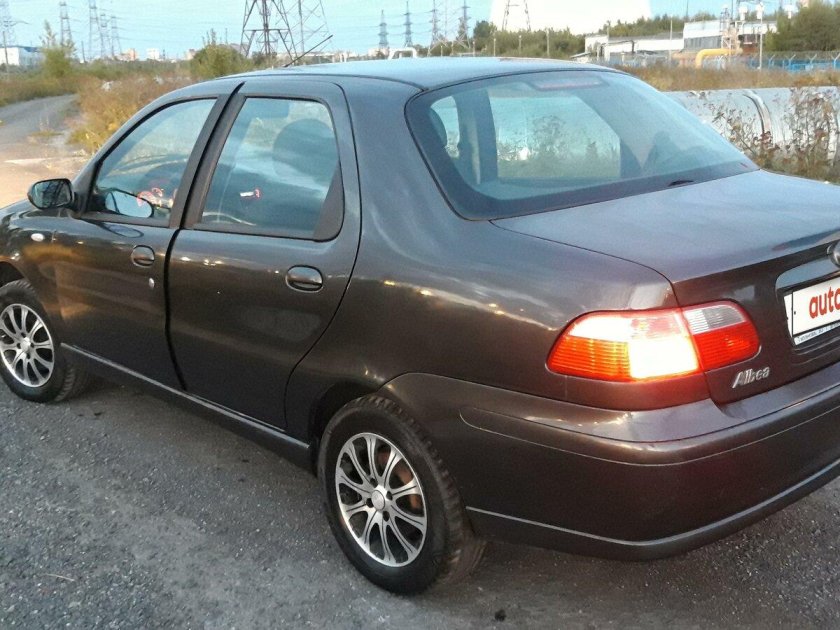 Тонированный Фиат Альбеа