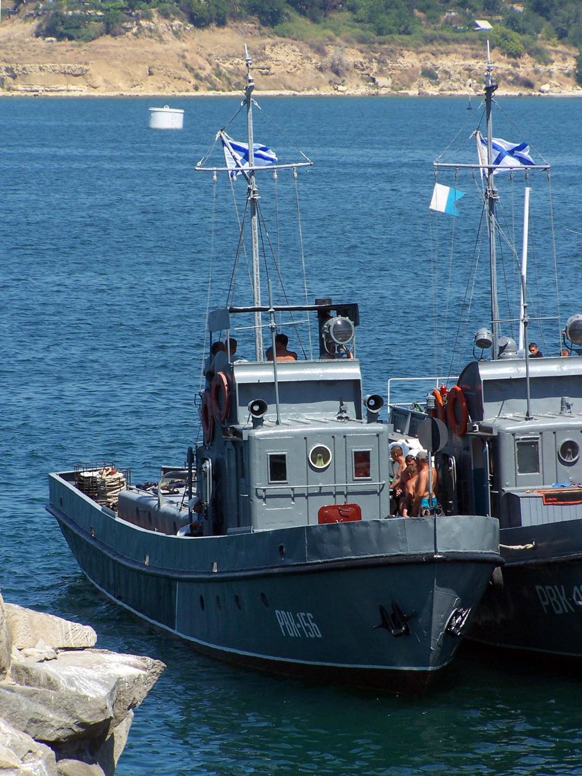 Рейдовый водолазный катер РВК-156