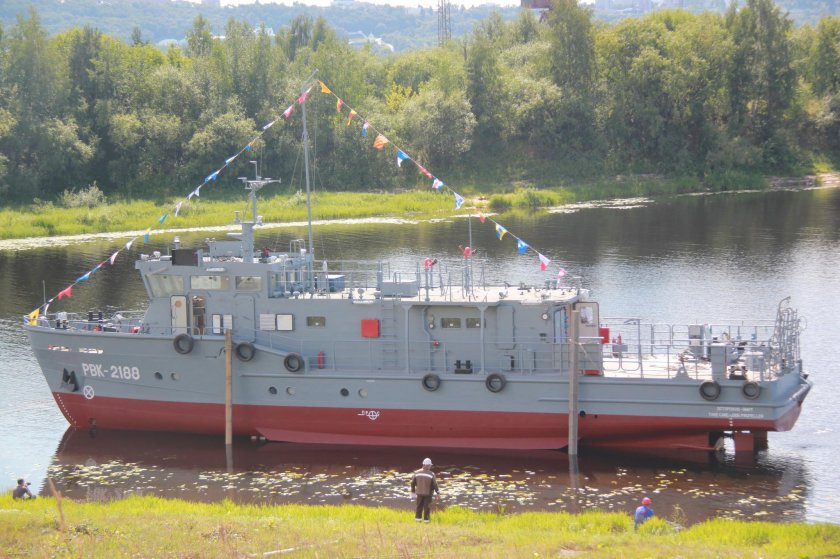 Водолазный катер 23040