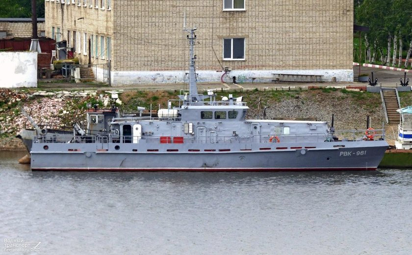 Рейдовый водолазный катер РВК-1447