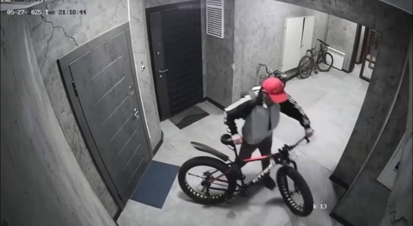 Кража велосипеда из подъезда