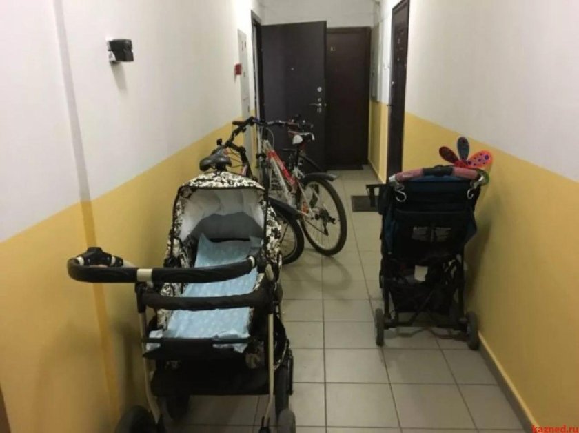 Коляски и велосипеды в подъезде